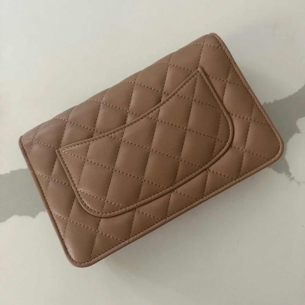 CHANEL TAN/LIGHT BROWN W/ GOLD HARDWARE WALLET ON CHAIN - Picture 2 of 8